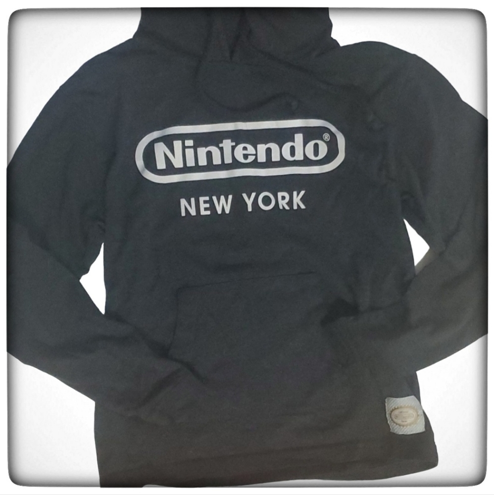 Official Nintendo New York Hooded Longsleeve Lightweight -S 6-8